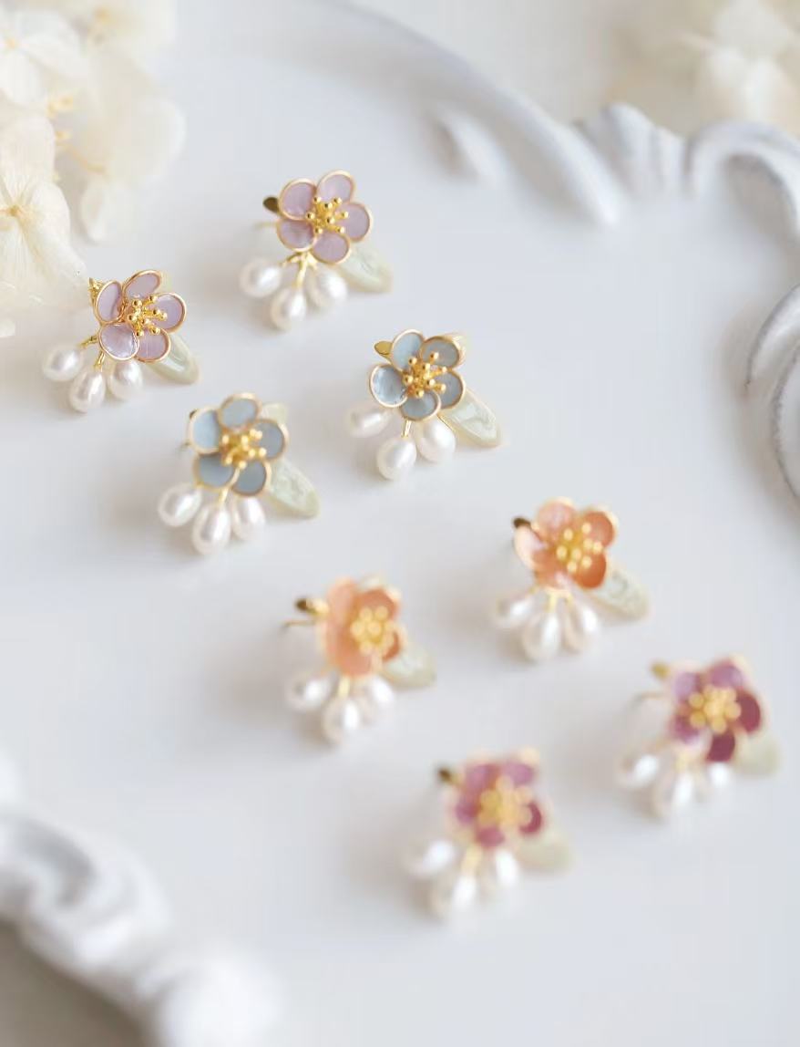 Morandi · Lotus Whisper Earrings