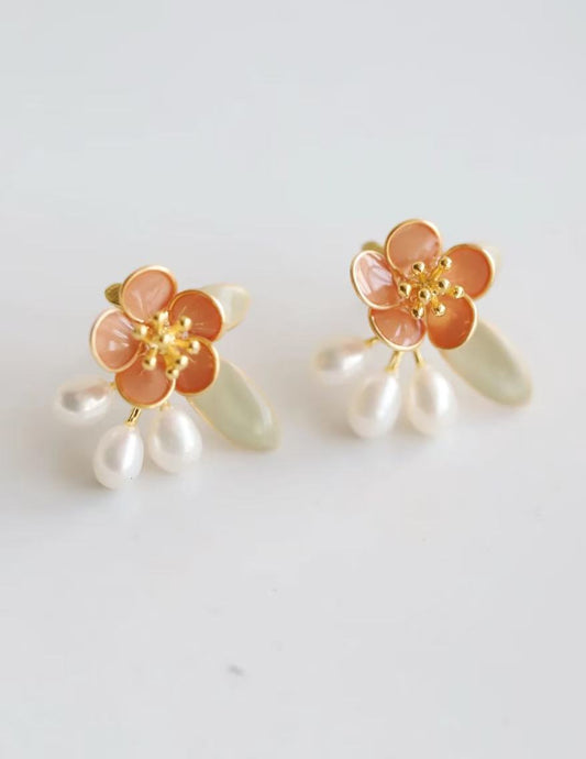 Morandi · Lotus Whisper Earrings