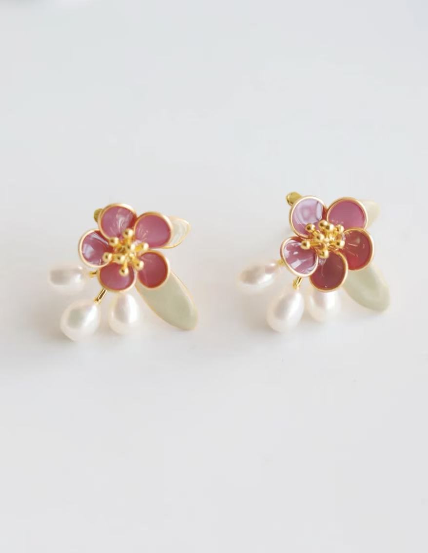 Morandi · Lotus Whisper Earrings