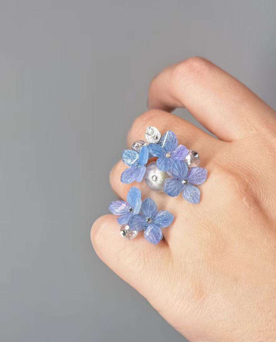 Exquisitely Handmade Dreamy Pearl & Flower Ring