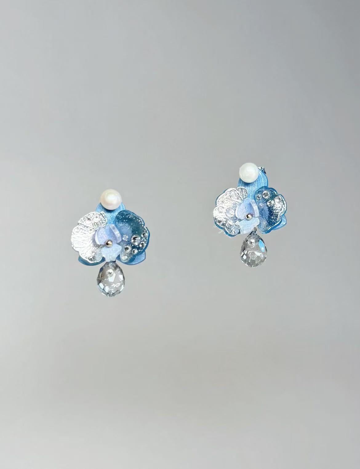 Romantic Pearl Floral Drop Earrings