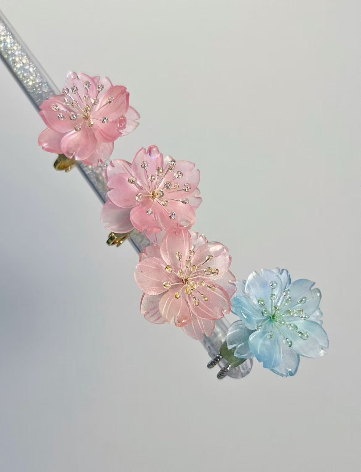 Dreamy Flower Pearl Cartilage Ear Cuffs