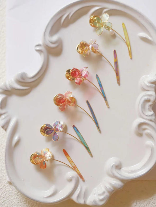 Iris Flower Women's Brooch