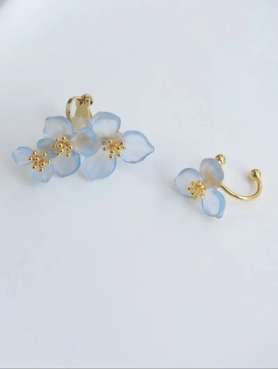 Hydrangea Women's Stud Earrings